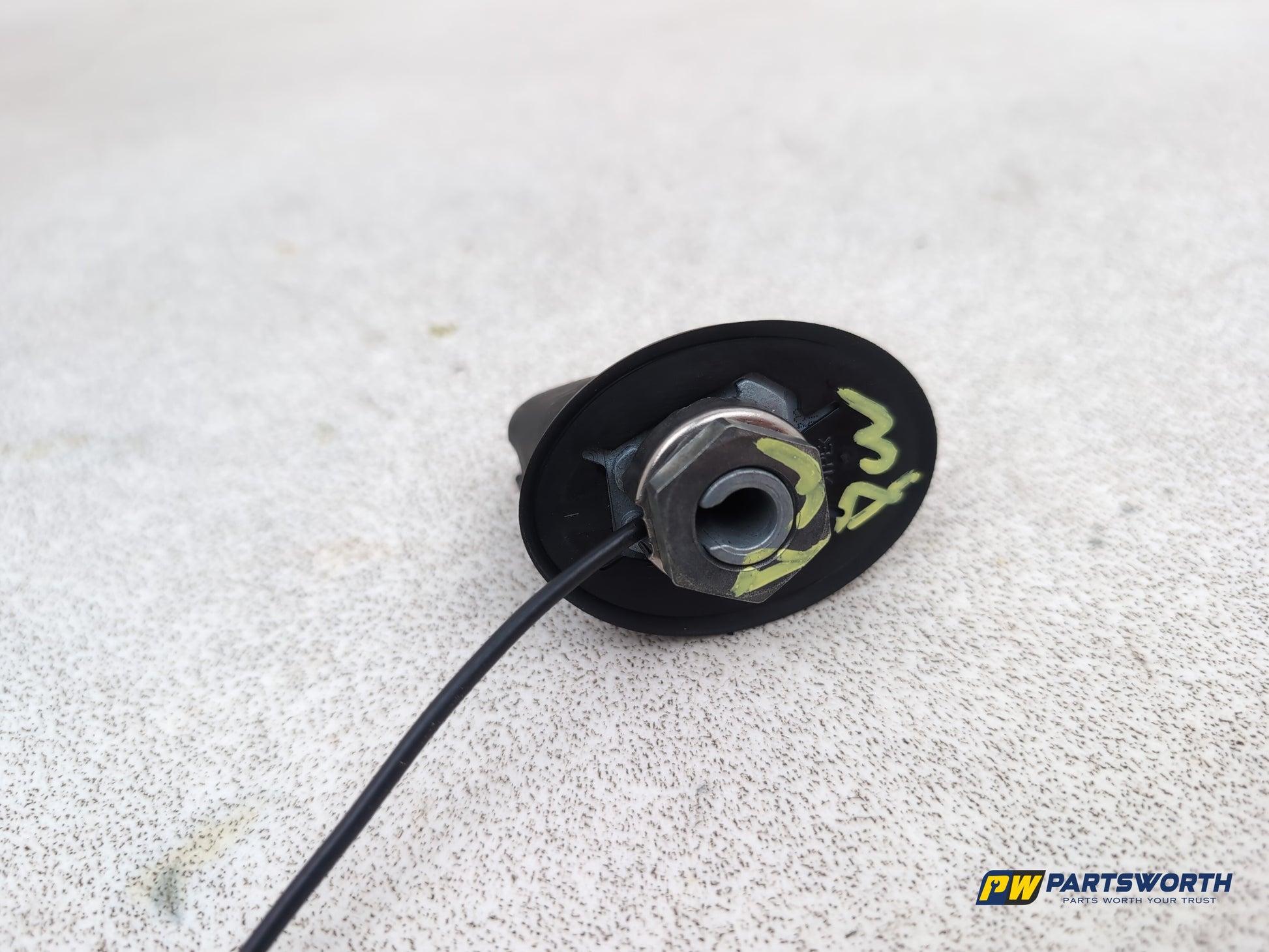 Seat Ibiza Sportrider Radio Aerial Roof Antenna Base 2008-2012 - photo 4