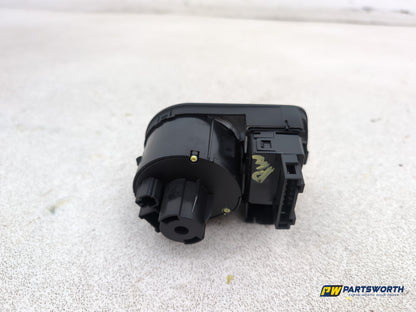 Audi A1 Contrast Edition Tdi Headlamp Switch 8x2941531ad 2010-2012 - photo 4