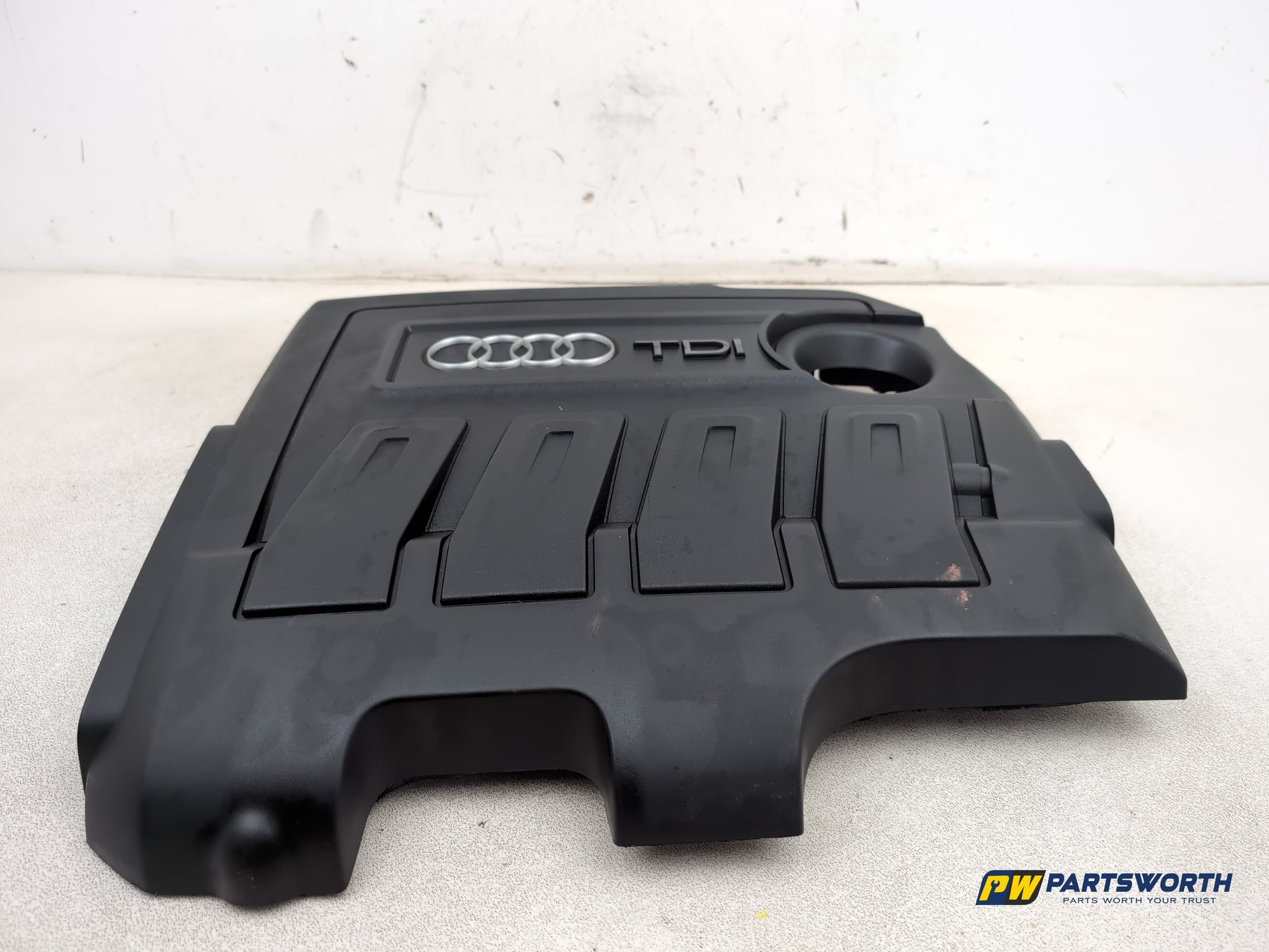 Audi A1 Contrast Edition Tdi Engine Cover 1.6l Diesel - photo 10