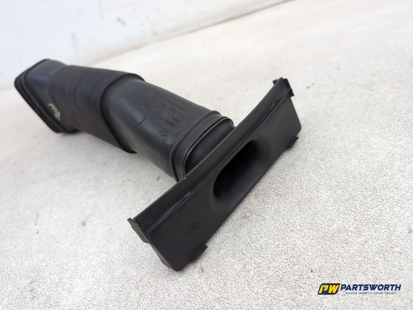 Audi A1 Contrast Edition Tdi Air Intake Pipe 6r0129618 2008-2012 - photo 10