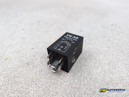 Audi A1 Contrast Edition Tdi Gow Plug Relay Module 505 6r0919433 - photo 4