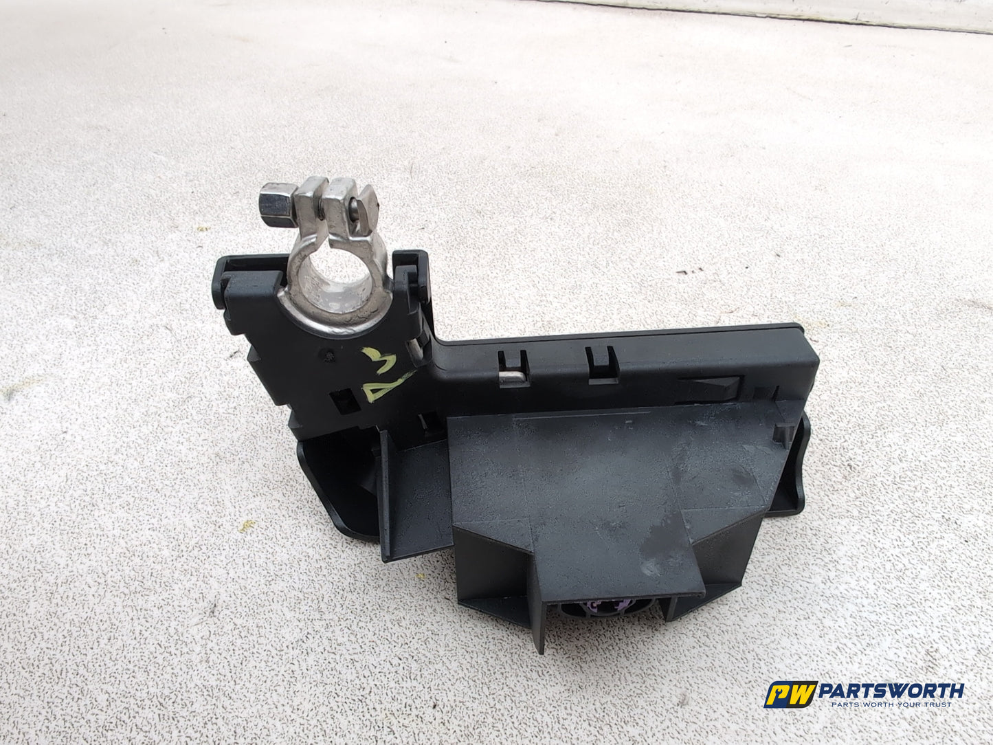 Audi A1 Contrast Edition Tdi Battery Positive Clamp Terminal K98j4590 2010-2014 - photo 4