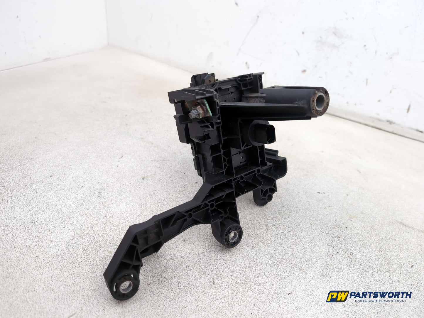 Audi A1 Contrast Edition Tdi Positive Battery Power Fuse Box 6r0915343c - photo 4