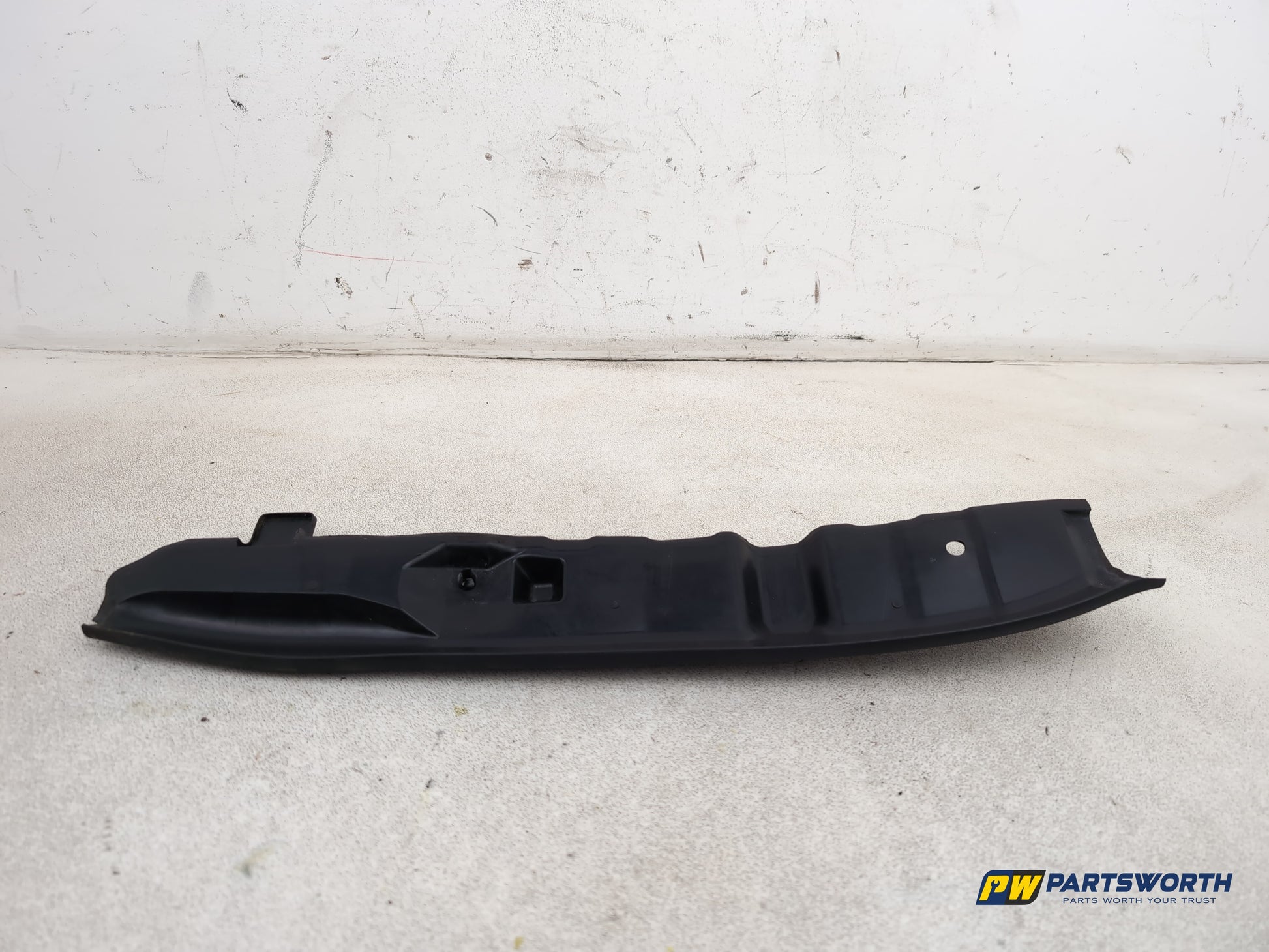 Audi A1 Contrast Edition Tdi Front Driver Right Inner Wing Wheel Trim Arch - photo 4