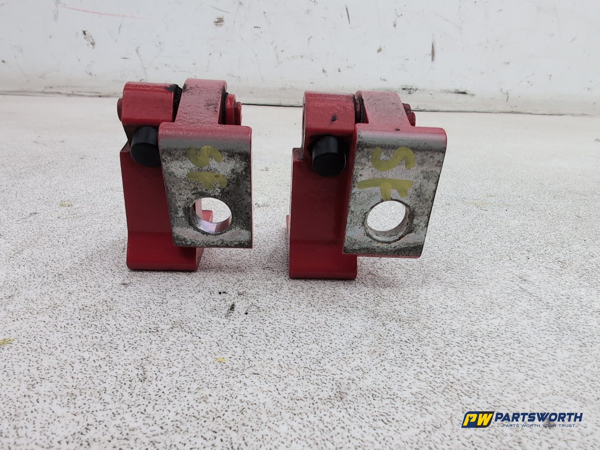 Audi A1 Contrast Edition Tdi Lh Passenger Side Front Door Hinge Pair 8x0831403b - photo 10