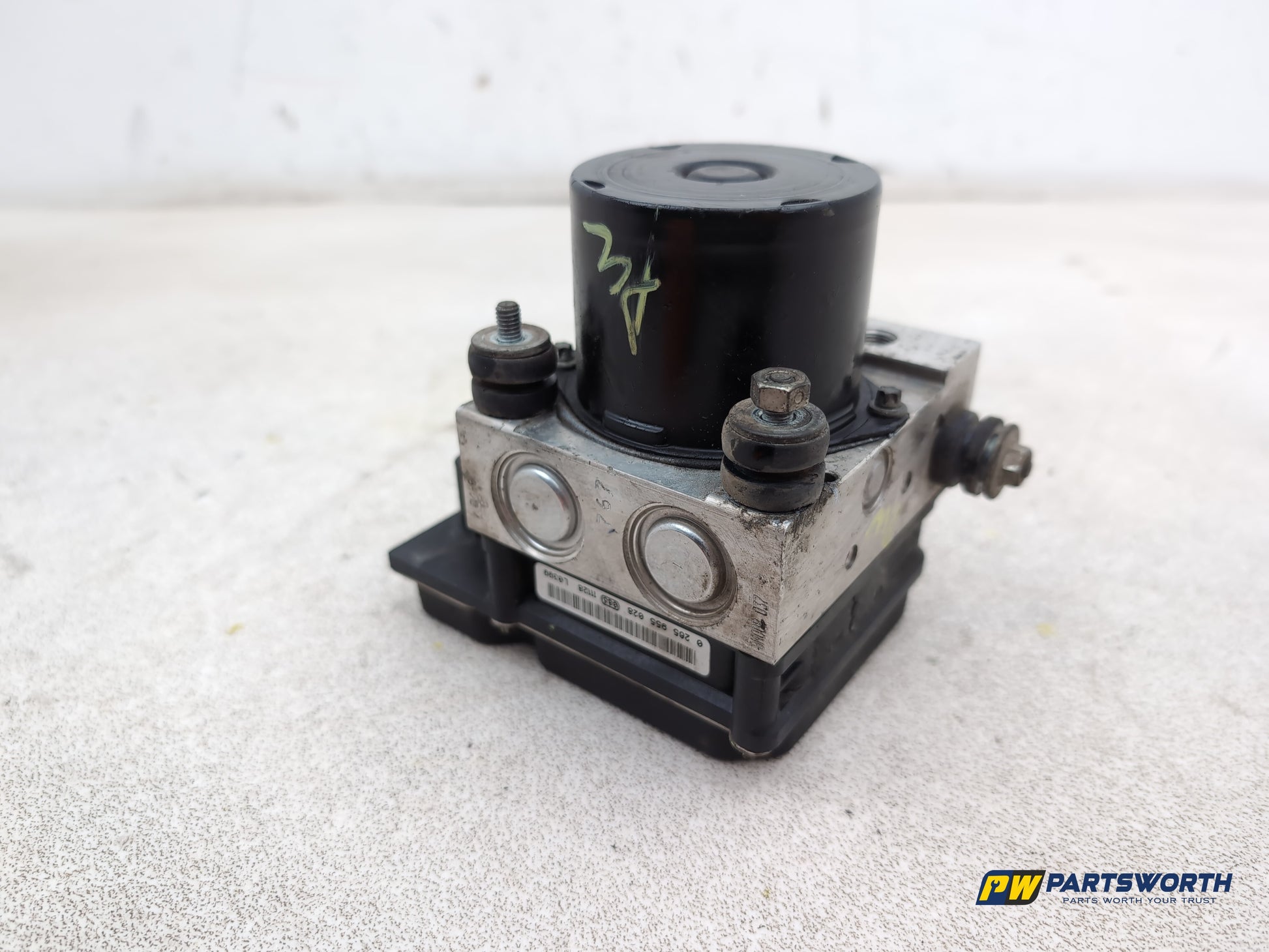 Audi A1 Contrast Edition Tdi Abs Pump 6r0907379bb 2010-2011 - photo 10