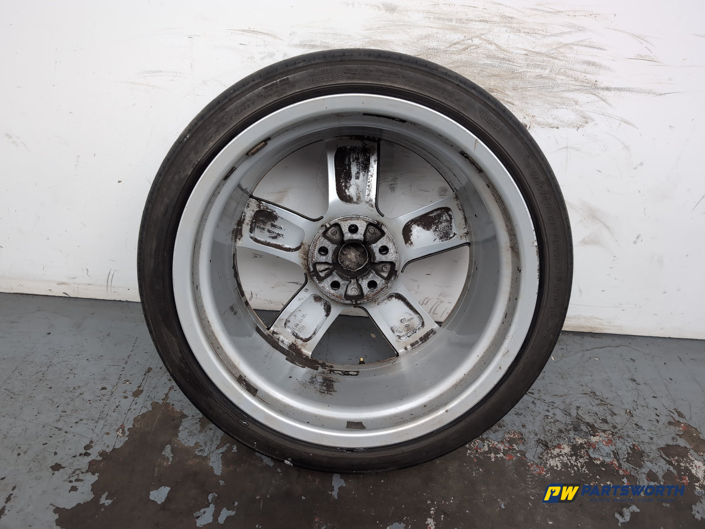 Audi A1 Contrast Edition Tdi Wheel With Tyre 215/40 R17 Silver Black 8x0601025e - photo 10
