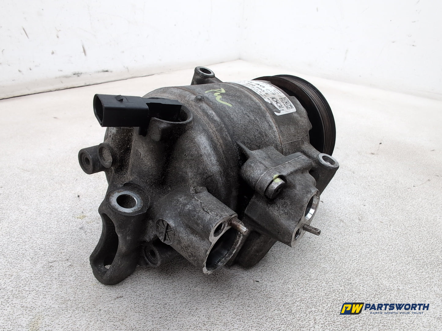 Audi A1 Contrast Edition Tdi Air Conditioning Compressor 5n0820803e 2008-2012 - photo 4