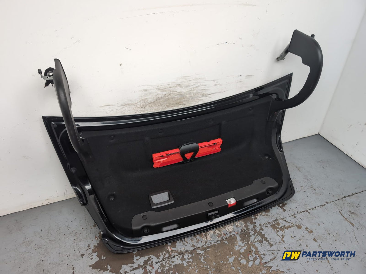 Boot Lid 10