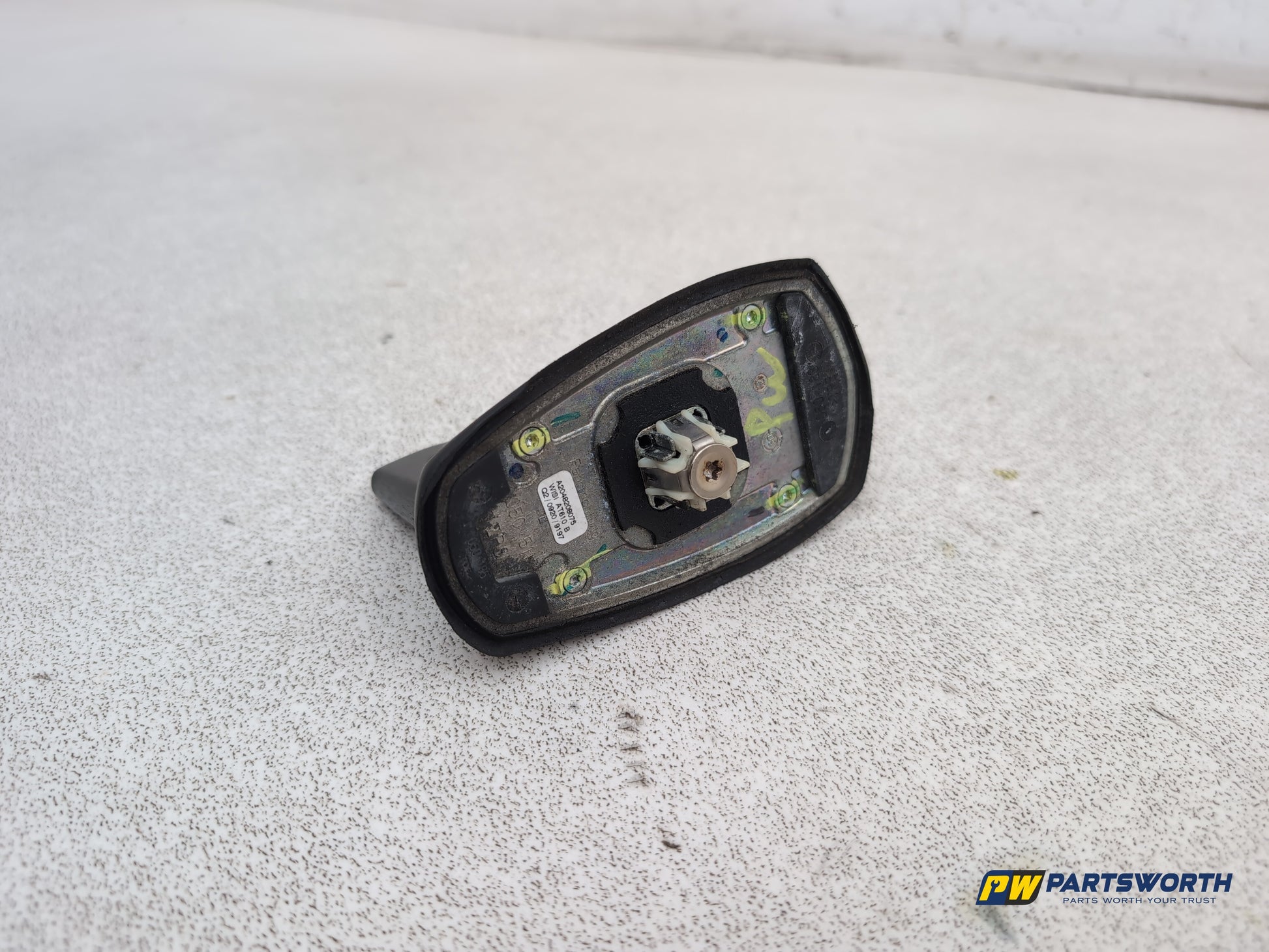 Mercedes-Benz E220 E-Class W212 Saloon Aerial Antenna A2048208075 2009-2016 - photo 4