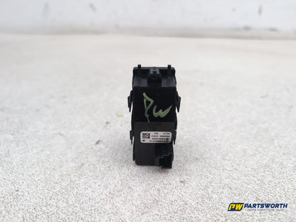 Mercedes-Benz E220 E-Class W212 Hazzard Light Switch A2128207210 2009-2016 - photo 10