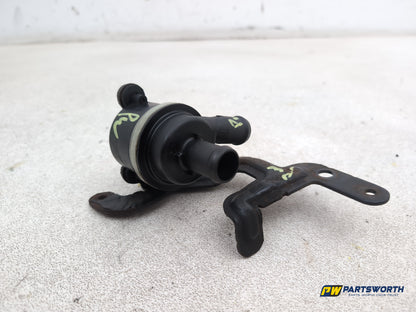 Audi A1 Contrast Edition 1.6l Diesel Auxiliary Water Pump 6r0965561a 2008-2012 - photo 4