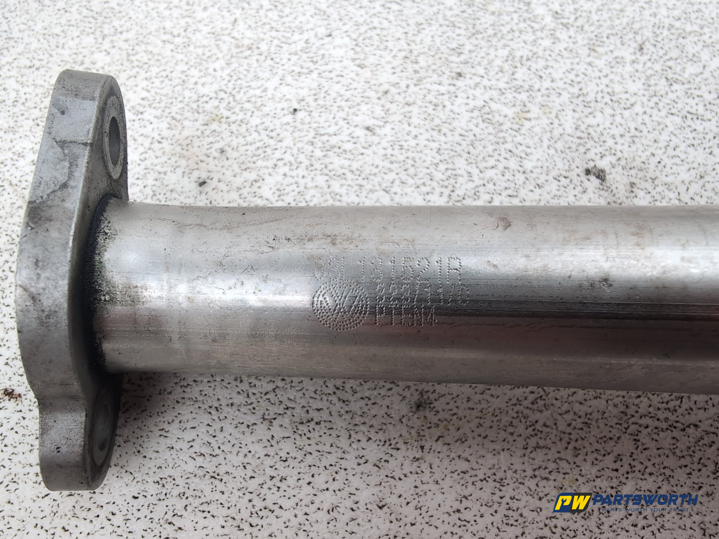 Audi A1 Contrast Edition Tdi Engine Egr Hose Pipe 03l131521r 2008-2012 - photo 4