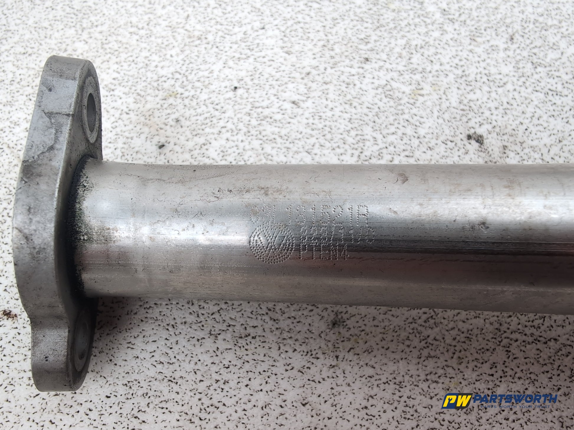 Audi A1 Contrast Edition Tdi Engine Egr Hose Pipe 03l131521r 2008-2012 - photo 4