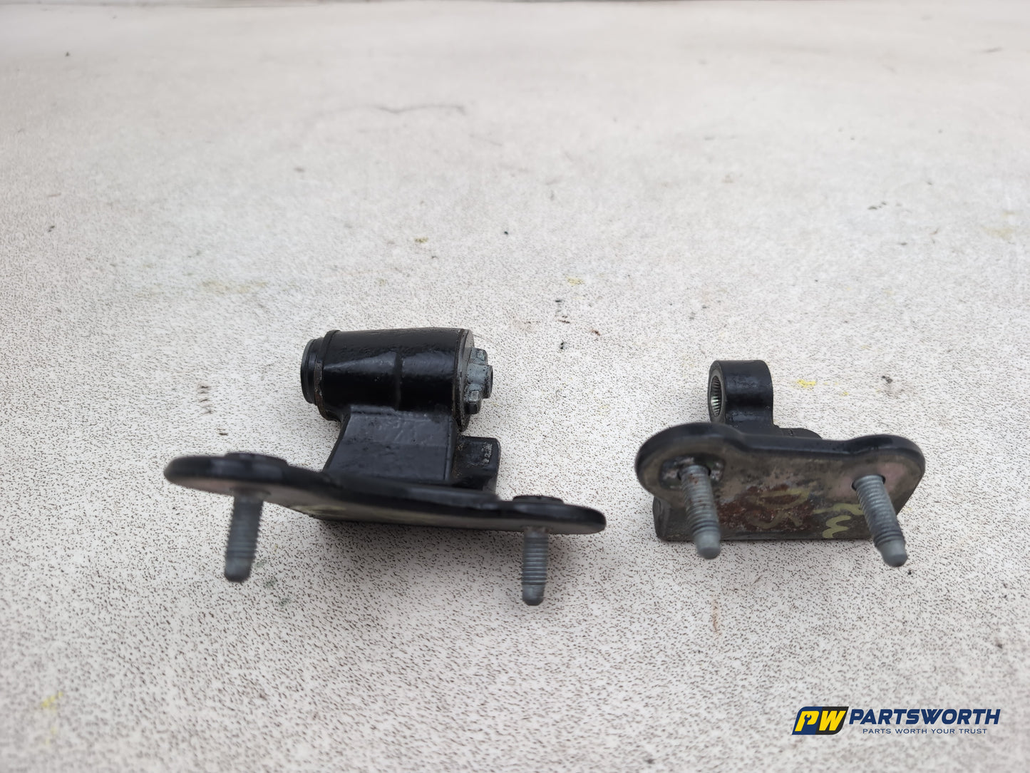 Mercedes-Benz E220 E-Class W212 Rear Door Hinges Pair Rh Driver Side 2009-2016 - photo 10