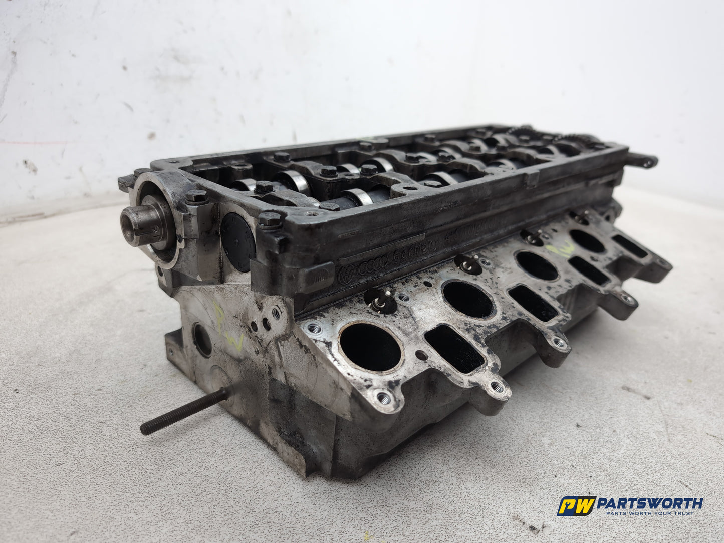 Audi Vw Skoda Seat 1.6l Diesel Cylinder Head With Camshafts 03l103373a 2008-2012 - photo 4