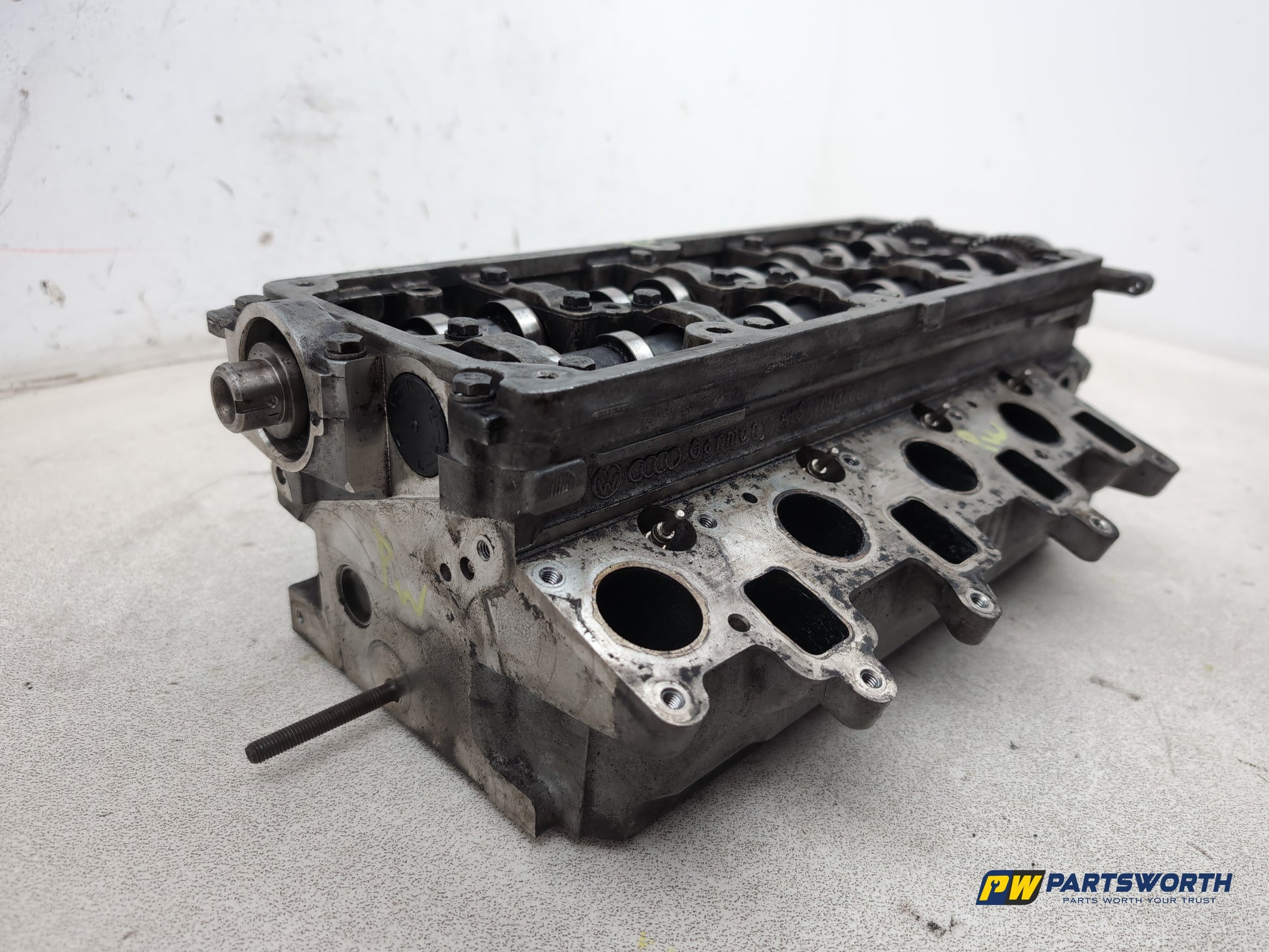 Audi Vw Skoda Seat 1.6l Diesel Cylinder Head With Camshafts 03l103373a 2008-2012 - photo 4