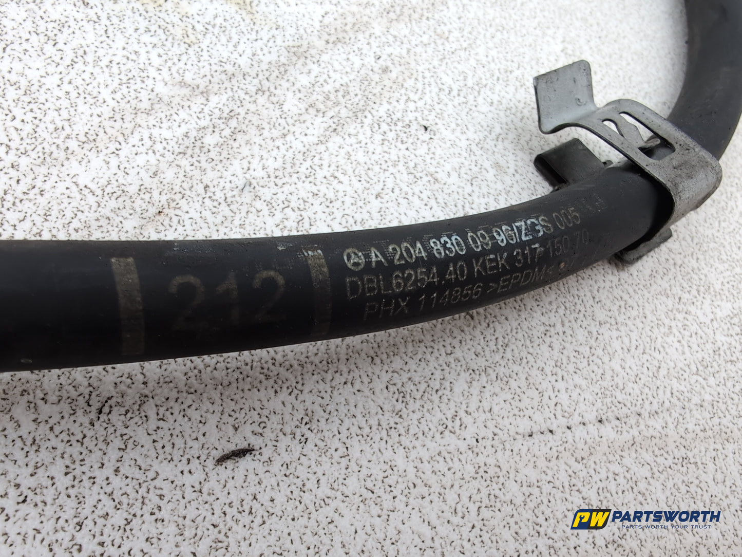 Mercedes-Benz E220 E-Class W212 Saloon Coolant Hose Pipe A2048300996 2009-2016 - photo 4