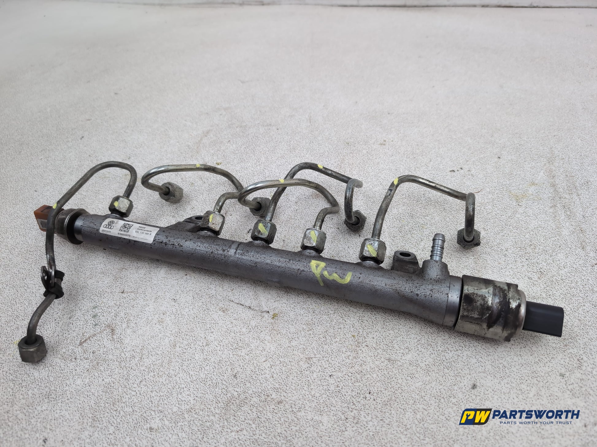 Audi A1 Contrast Edition Tdi 1.6l Diesel Fuel Rail 03l130089r 2008-2012 - photo 4
