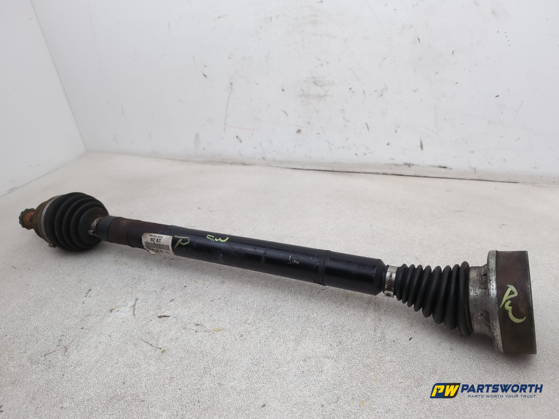 Audi A1 Contrast Tdi Driveshaft Front Rh Driver Side 6r0407762a 2008-2012 - photo 10
