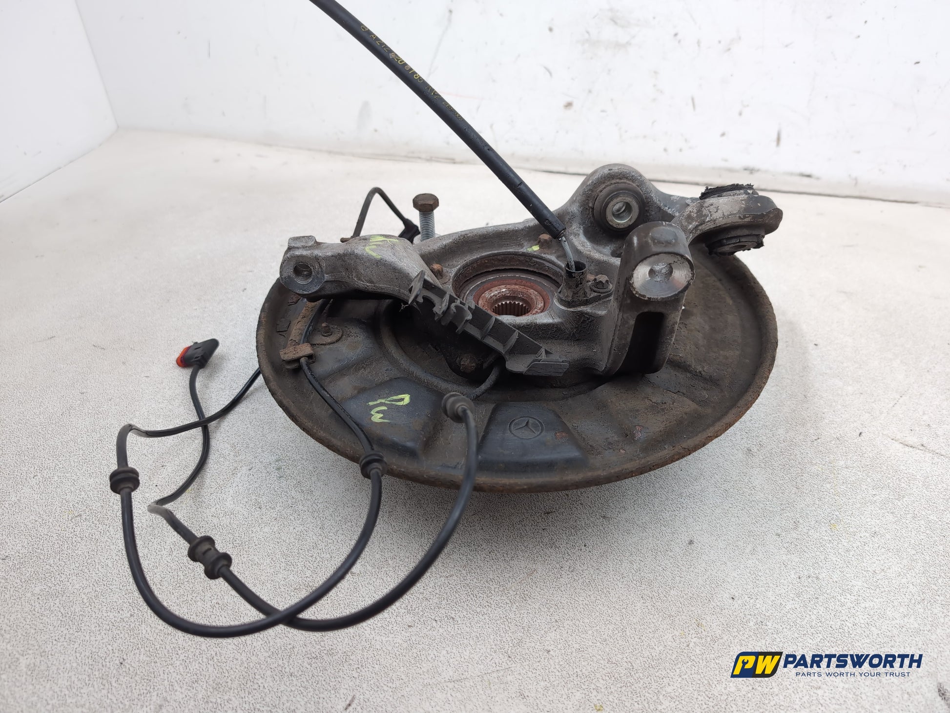 Mercedes-Benz E220 E-Class W212 Wheel Hub Rear Rh Driver Side 2009-2016 - photo 4