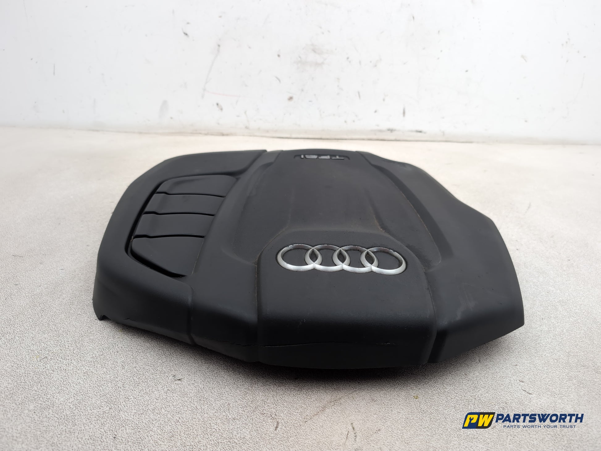 Engine Cover 4