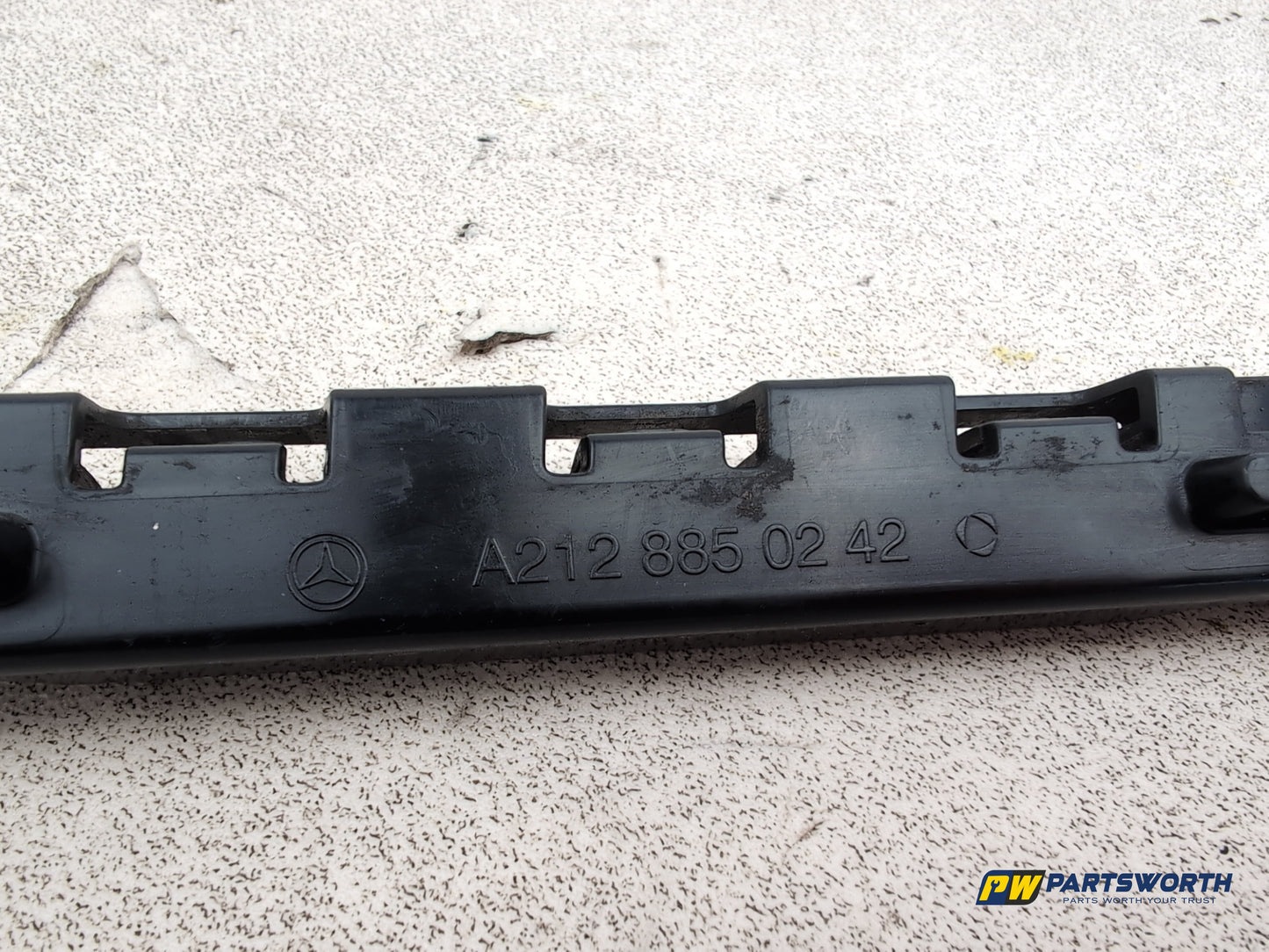 Mercedes-Benz E220 W212 Blueef-Cy Se Cdi Bumper Rear Bracket Rh A2128850242 - photo 4