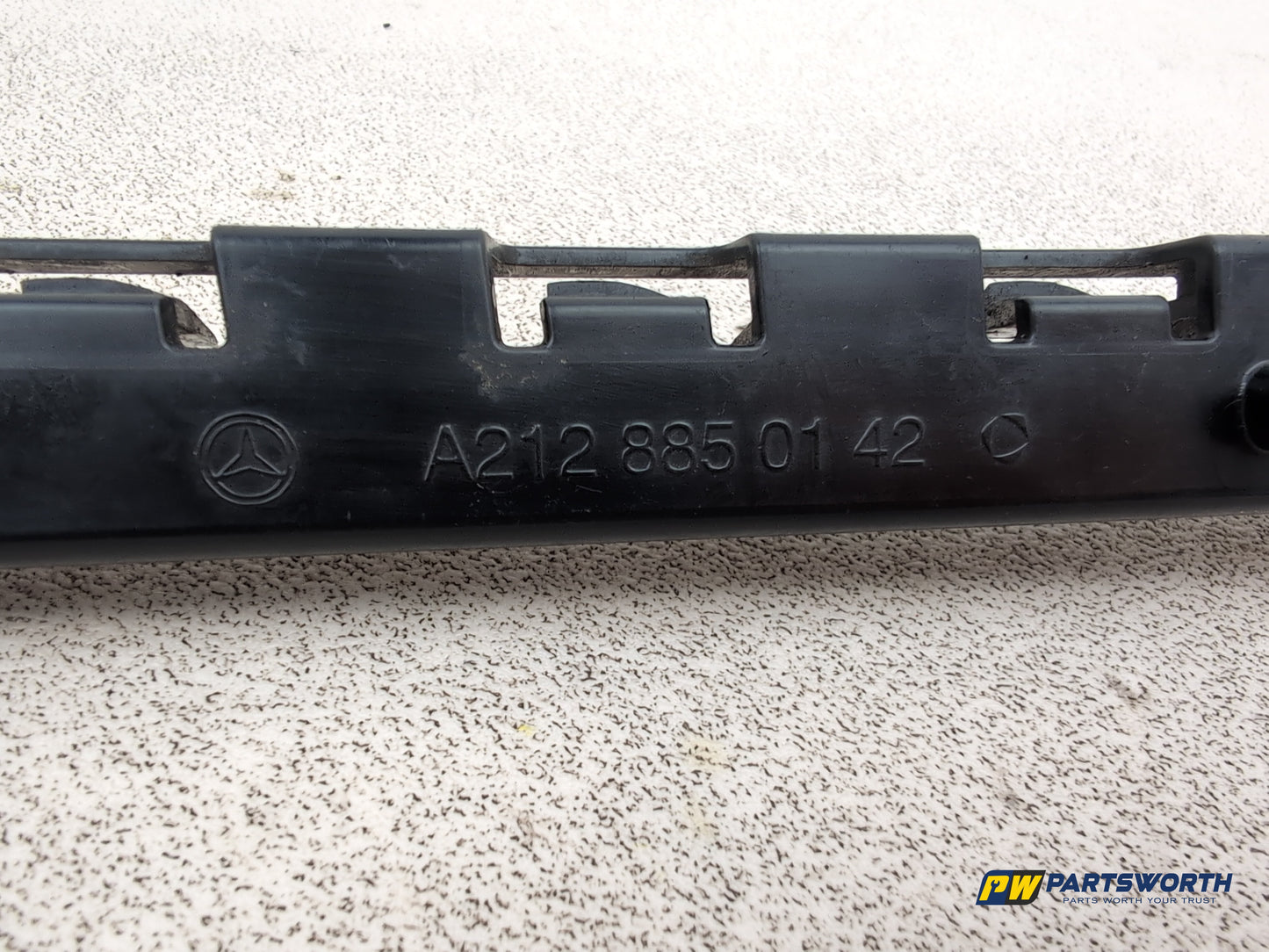 Mercedes-Benz E220 W212 Blueef-Cy Se Cdi A Bumper Rear Bracket Lh A2128850142 - photo 4