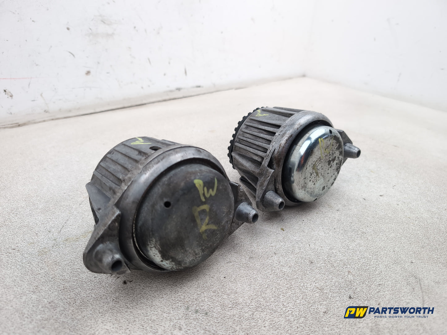 Mercedes-Benz E220 W212 Blueef-Cy Se Cdi A Set Of Engine Mounts Lh Rh Om 651.924 - photo 4