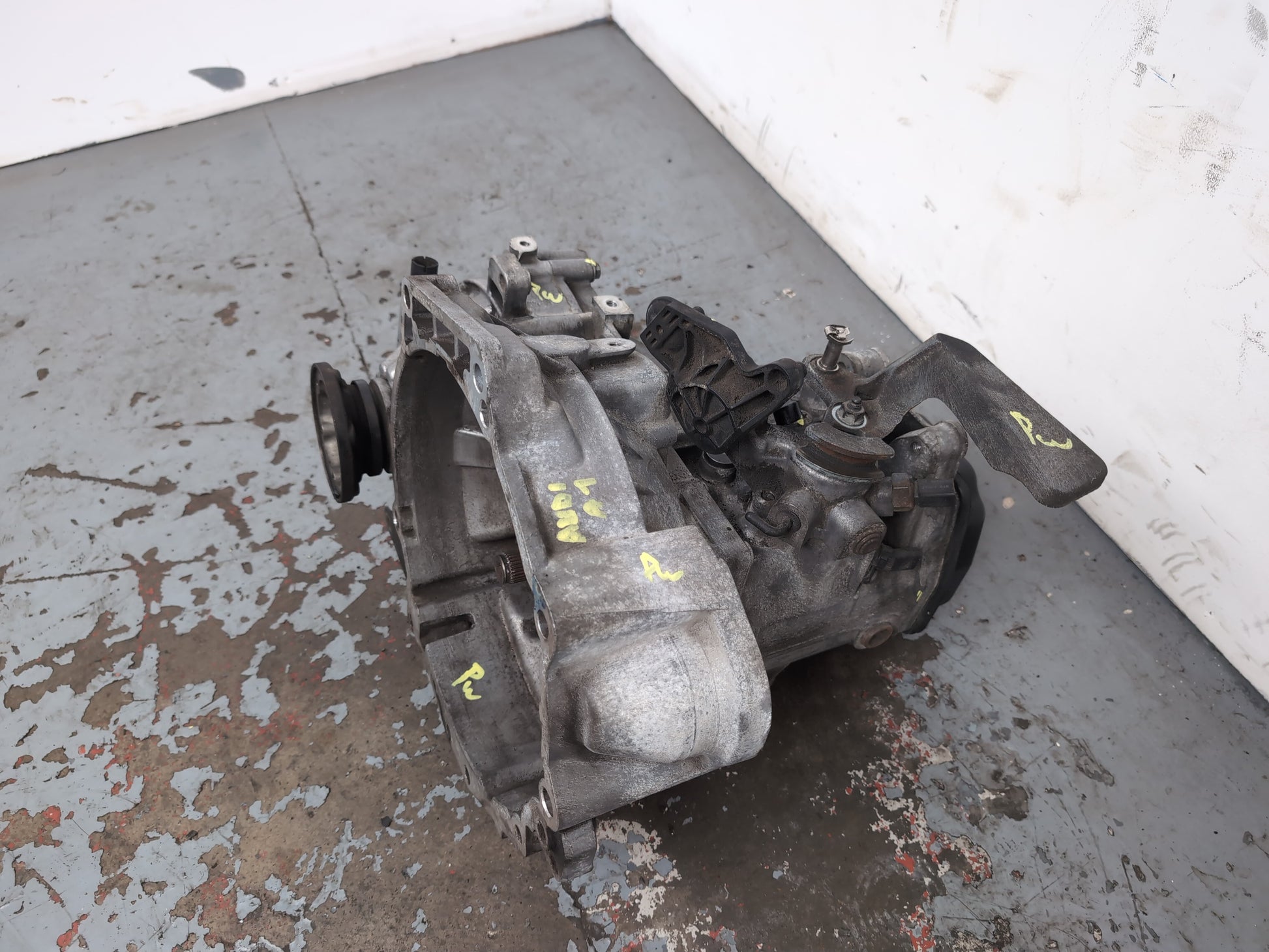 Audi A1 Contrast Edition Tdi 1.6l Diesel Manual Gearbox Assembly 02r301103 Cayc - photo 4