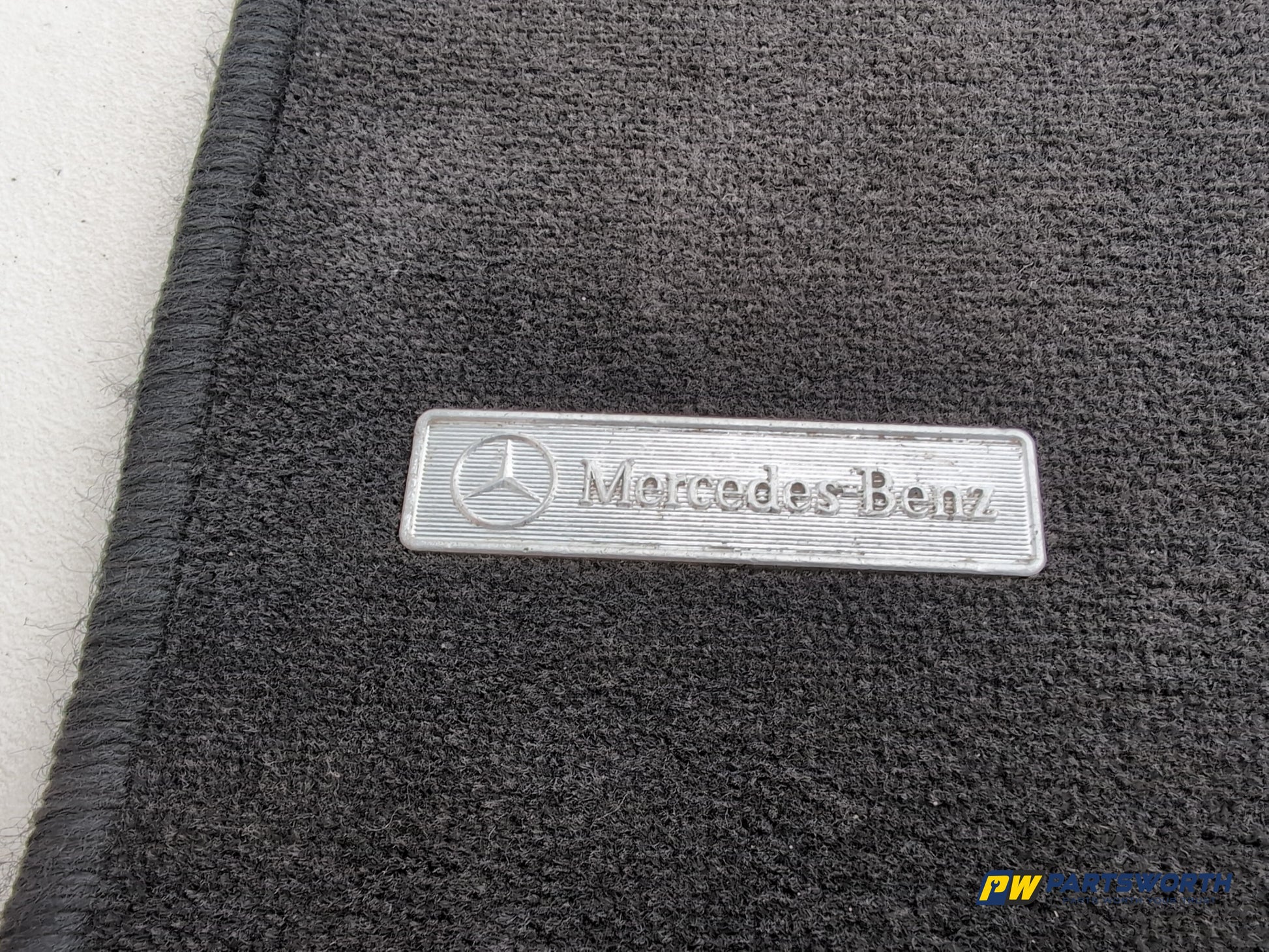 Mercedes-Benz E220 E-Class W212 Set Mat Carpet Front And Rear Black - photo 4