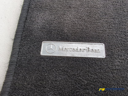 Mercedes-Benz E220 E-Class W212 Set Mat Carpet Front And Rear Black - photo 4