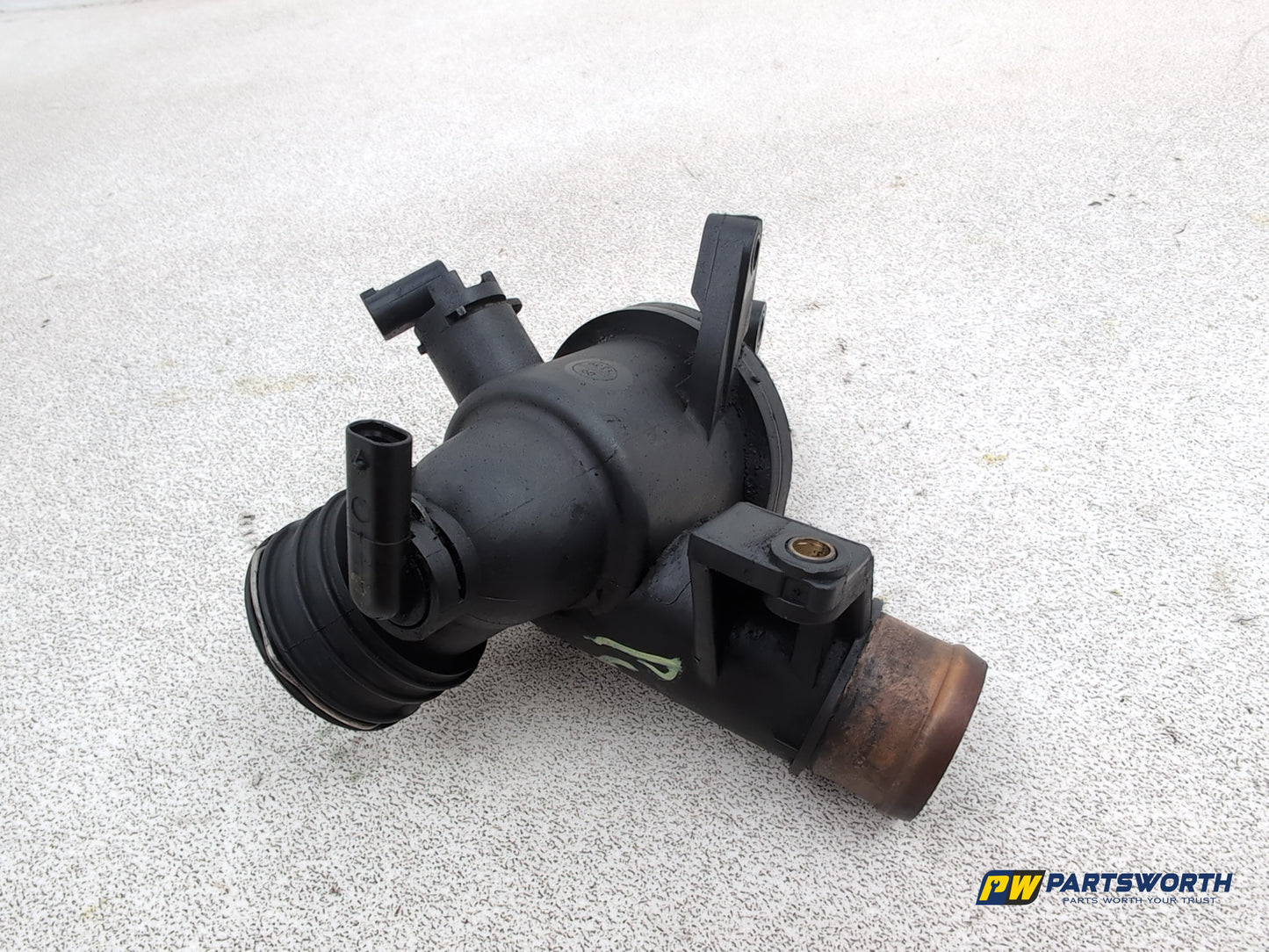 Mercedes-Benz E220 E-Class W212 Thermostat Housing A6512000615 2009-2016 - photo 4