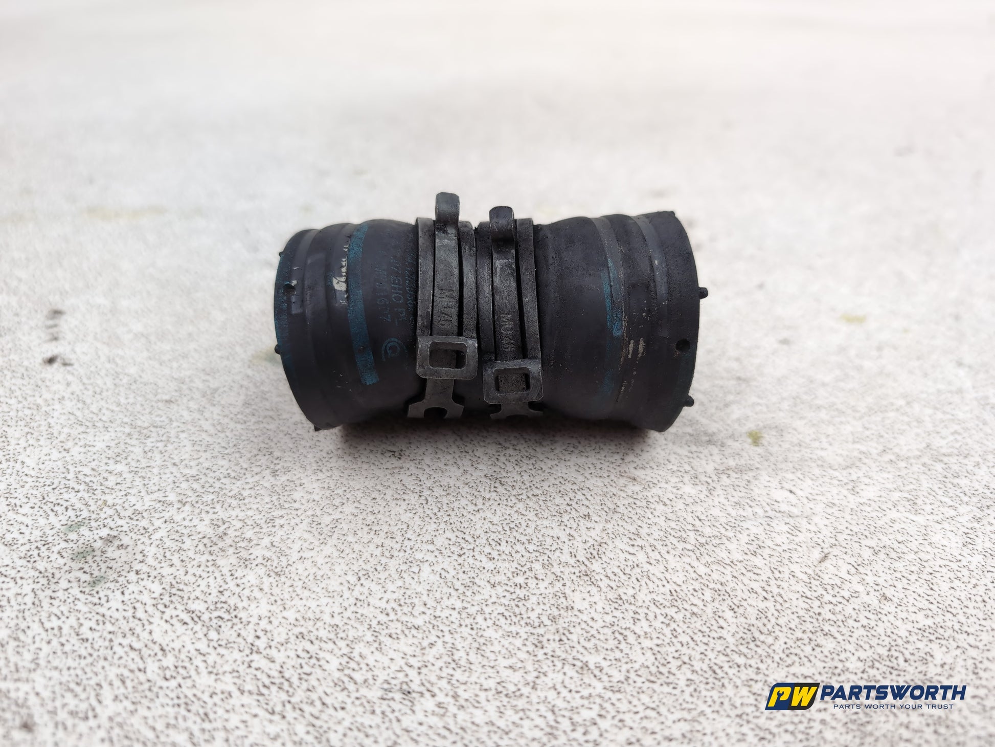 Mercedes-Benz E220 E-Class W212 Coolant Hose Pipe Connector 2009-2016 - photo 4