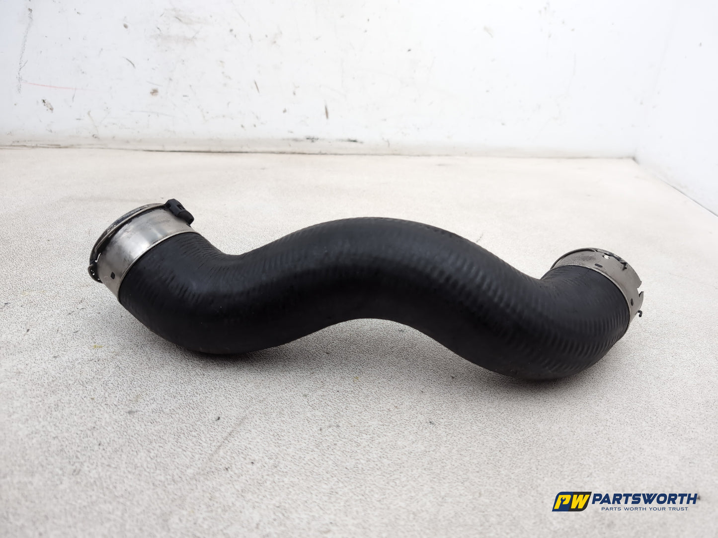 Mercedes-Benz E220 E-Class W212 Turbo Intercooler Bottom Hose 2009-2016 - photo 4