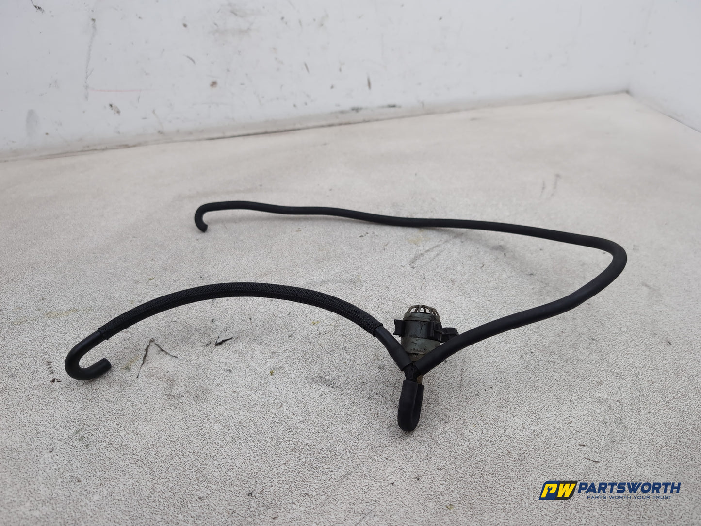Mercedes-Benz E220 E-Class W212 Vacuum Pipe Line Hose And Filter A0000780956 - photo 4