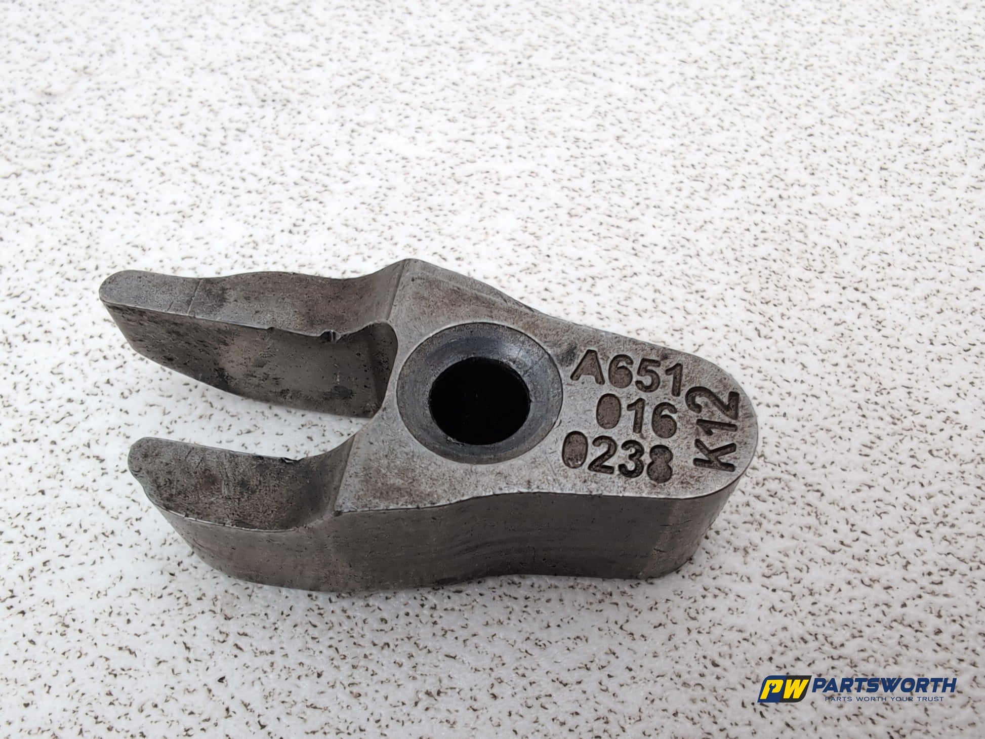 Mercedes-Benz E220 E-Class W212 2.1l Diesel Fuel Injector Clamp With Bolt - photo 10