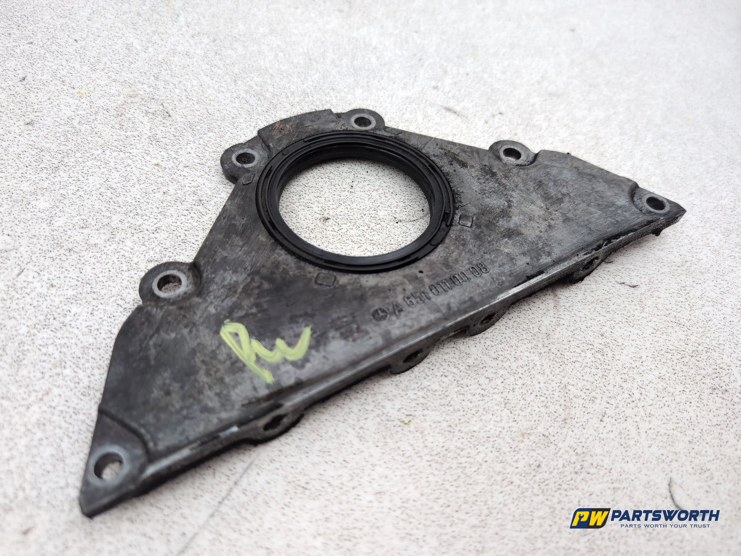 Mercedes-Benz E220 E-Class W212 2.1l Diesel Crankshaft Front Seal Housing - photo 4