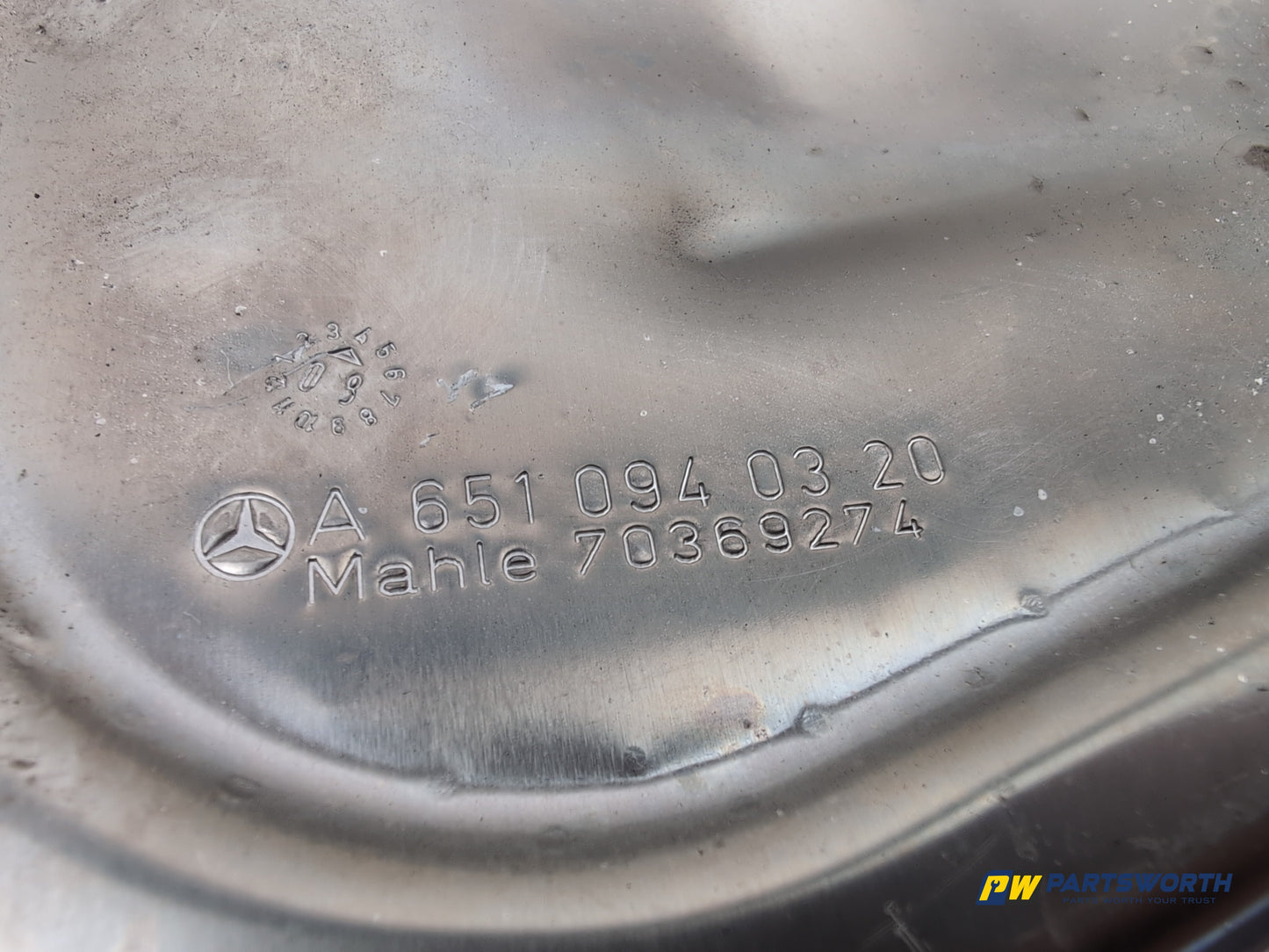 Mercedes-Benz E220 E-Class W212 Air Filter Airbox Housing A6510901101 2009-2016 - photo 10