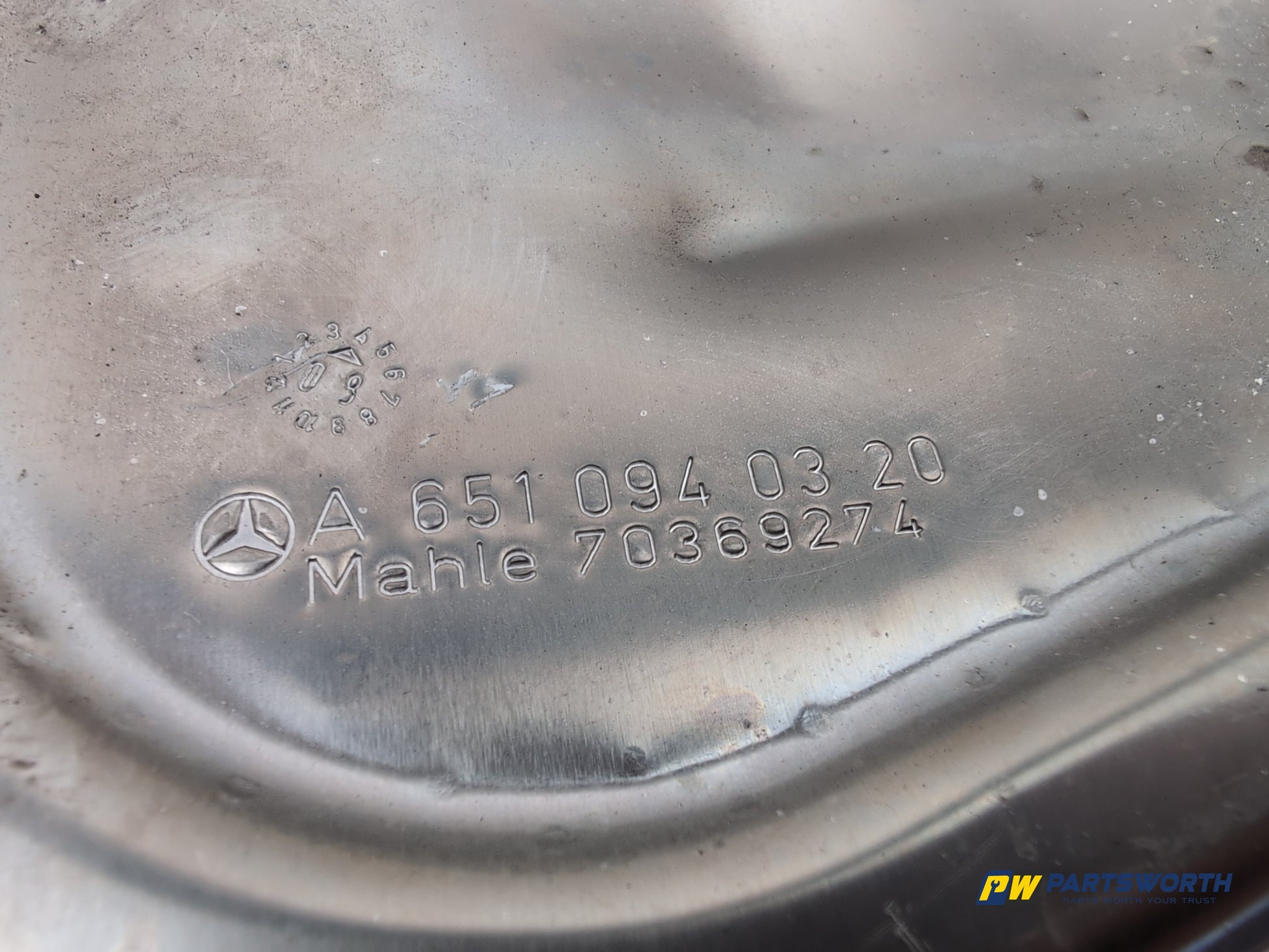 Mercedes-Benz E220 E-Class W212 Air Filter Airbox Housing A6510901101 2009-2016 - photo 10
