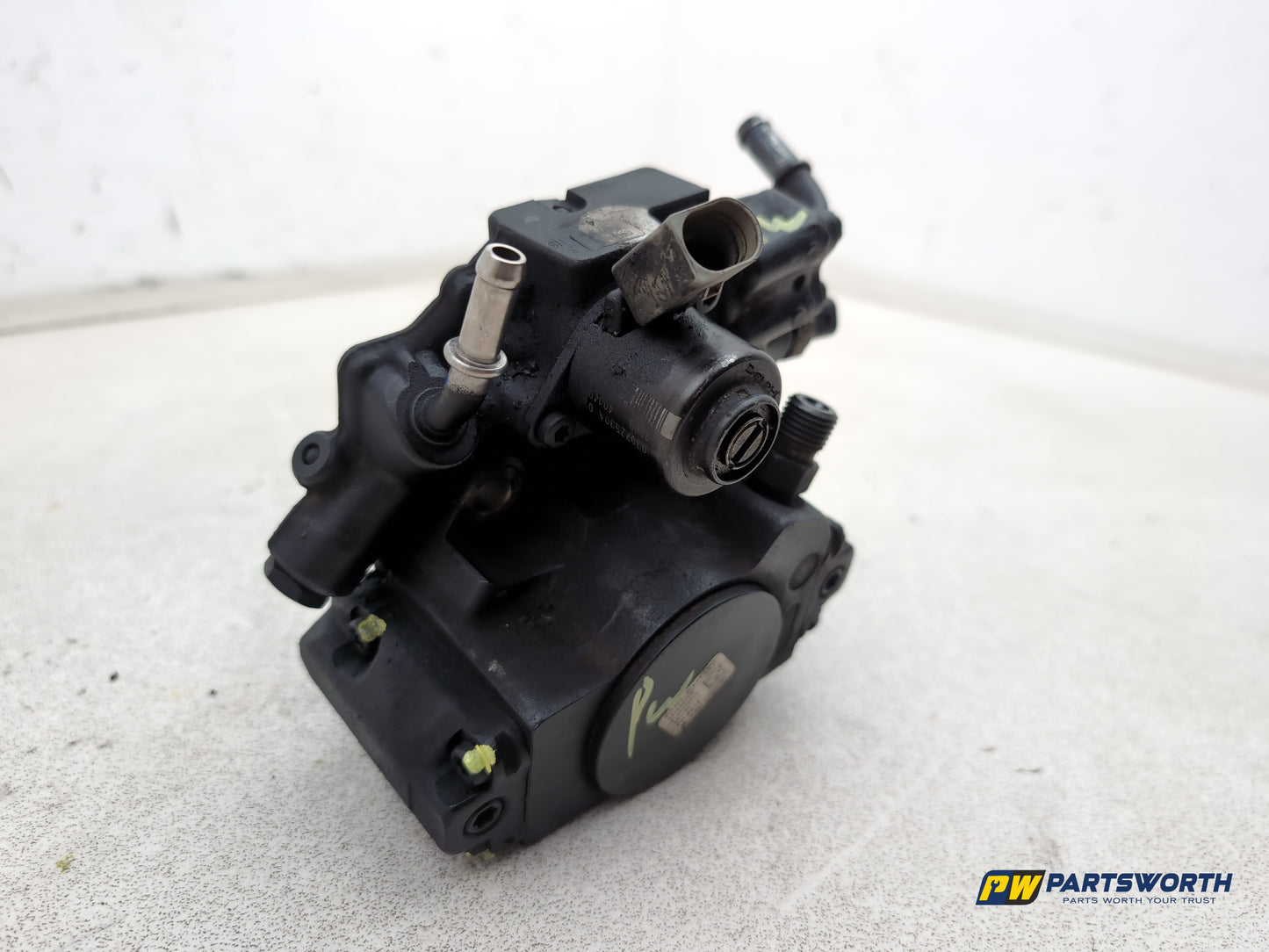 Mercedes-Benz E220 E-Class W212 2.1l Diesel High Pressure Fuel Pump A6510700101 - photo 10