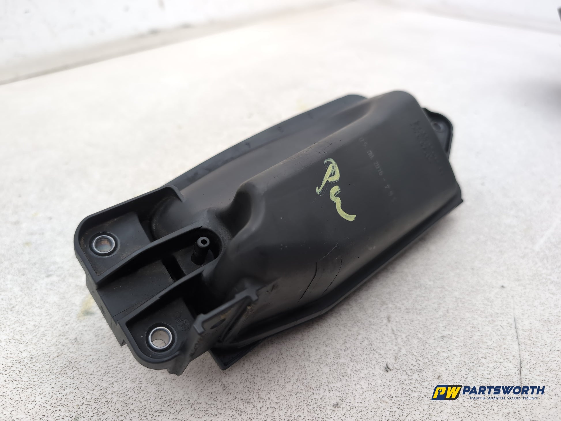 Mercedes-Benz E220 E-Class W212 2.1l Diesel Vacuum Container Tank A6510700468 - photo 4