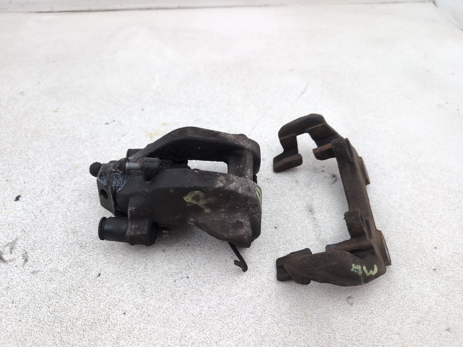 Mercedes-Benz E220 E-Class W212 Brake Caliper Rear Rh Driver Side 2009-2013 - photo 4