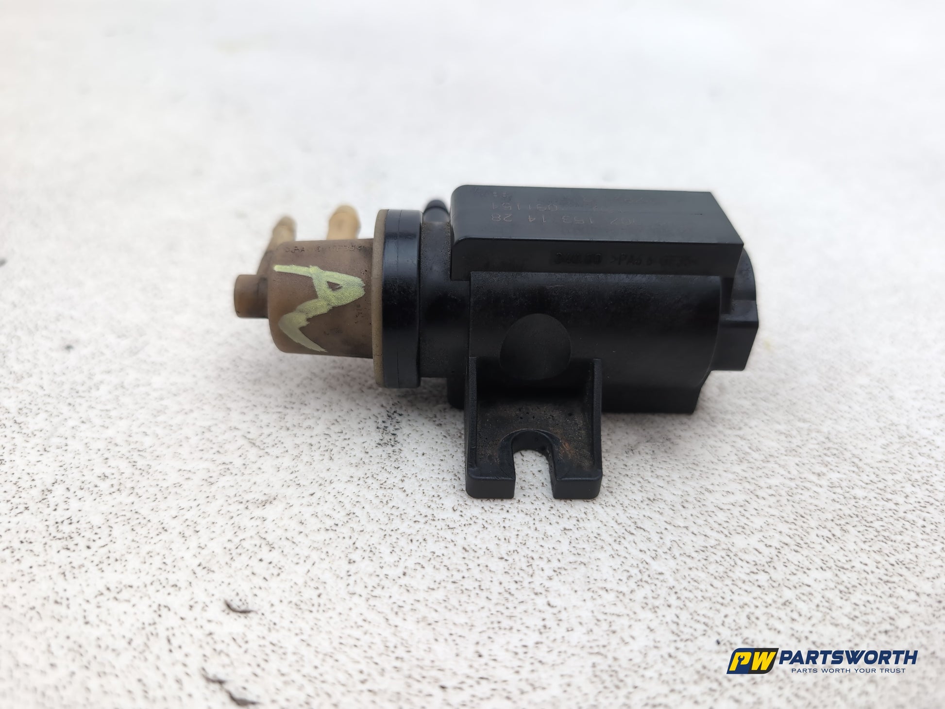 Mercedes-Benz E220 E-Class W212 Turbo Vacuum Solenoid Valve A0071531428 - photo 10
