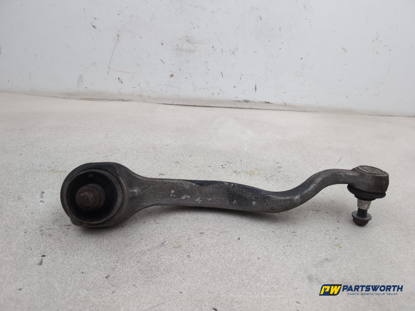 Mercedes-Benz E220 E-Class W212 Lower Arm Wishbone Front Right Side 2009-2013 - photo 4