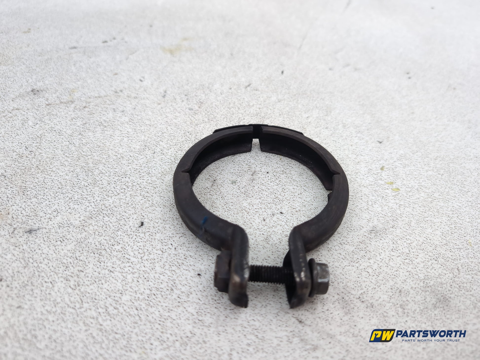 Mercedes-Benz E220 E-Class W212 Front Exhaust Pipe Clamp A2034900641 2009-2016 - photo 4