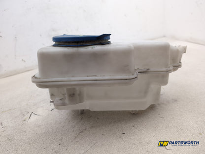 Mercedes-Benz B200 B-Class W245 Washer Bottle Windscreen A1698690220 2005-2011 - photo 4