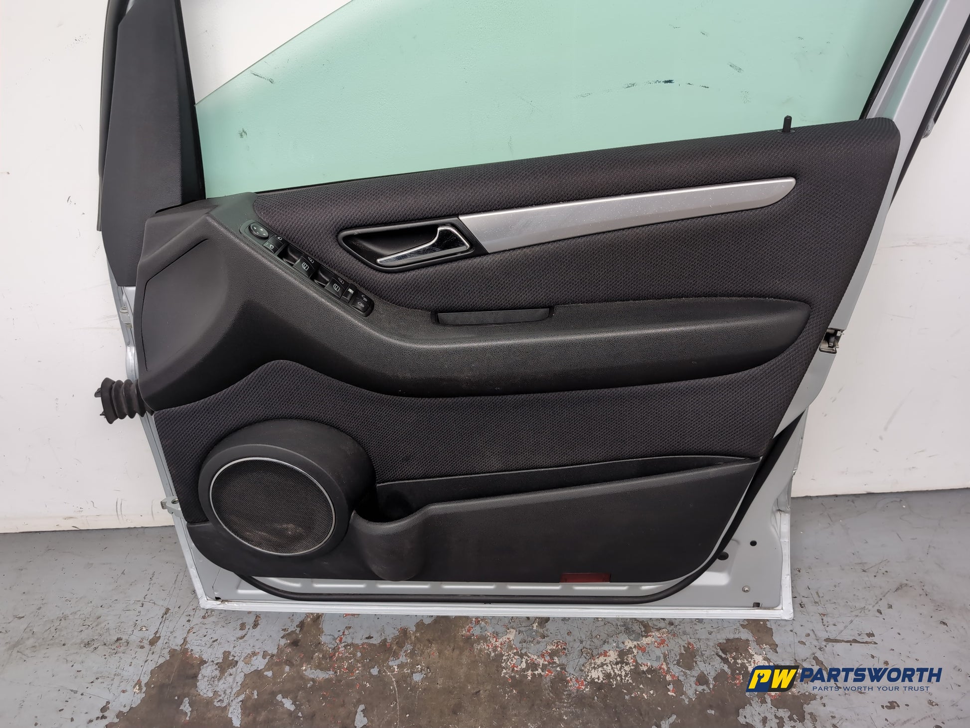 Door Front RH 10