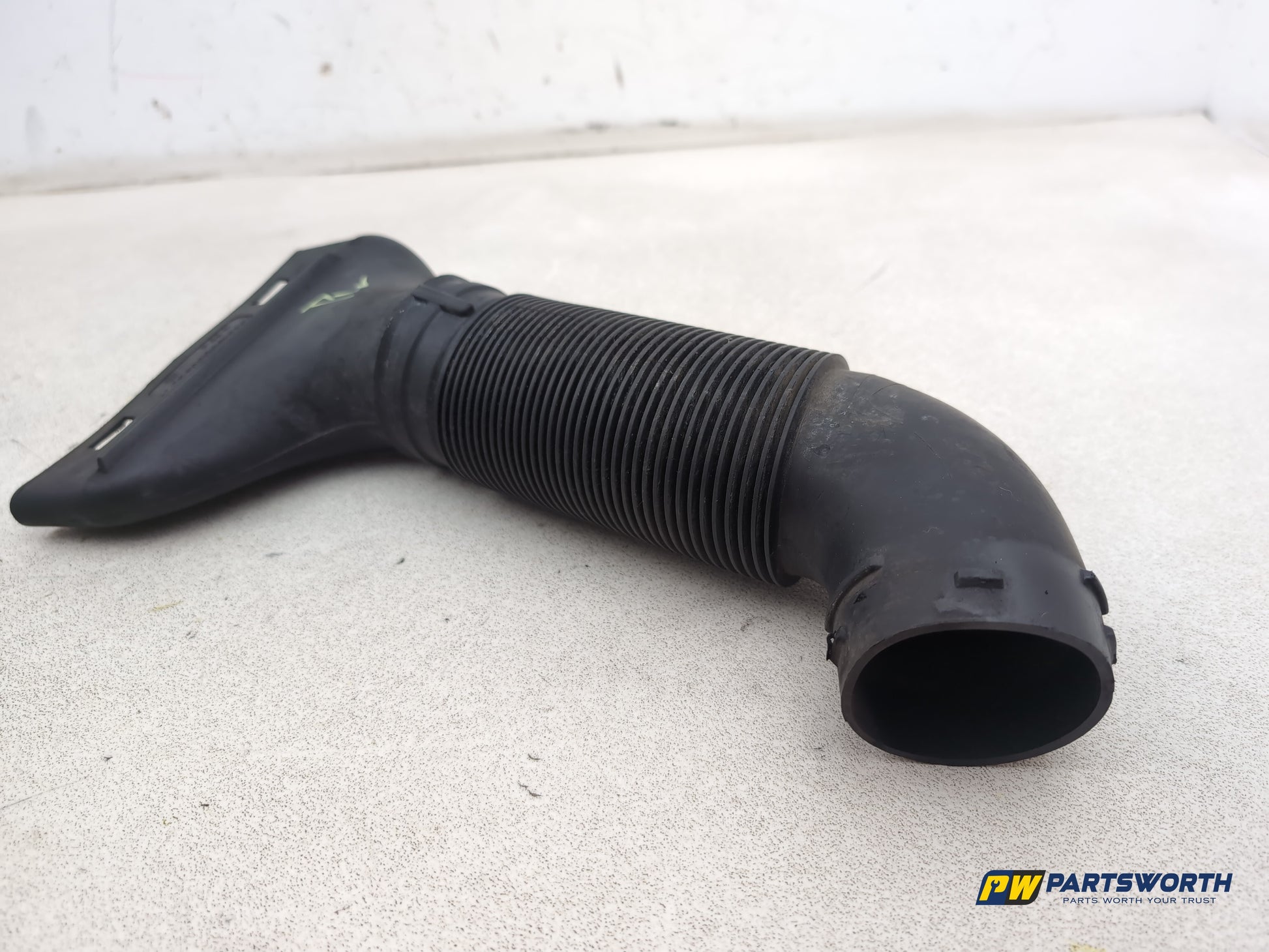 Mercedes-Benz B200 B-Class W245 Air Intake Pipe A6400900682 2005-2011 - photo 4