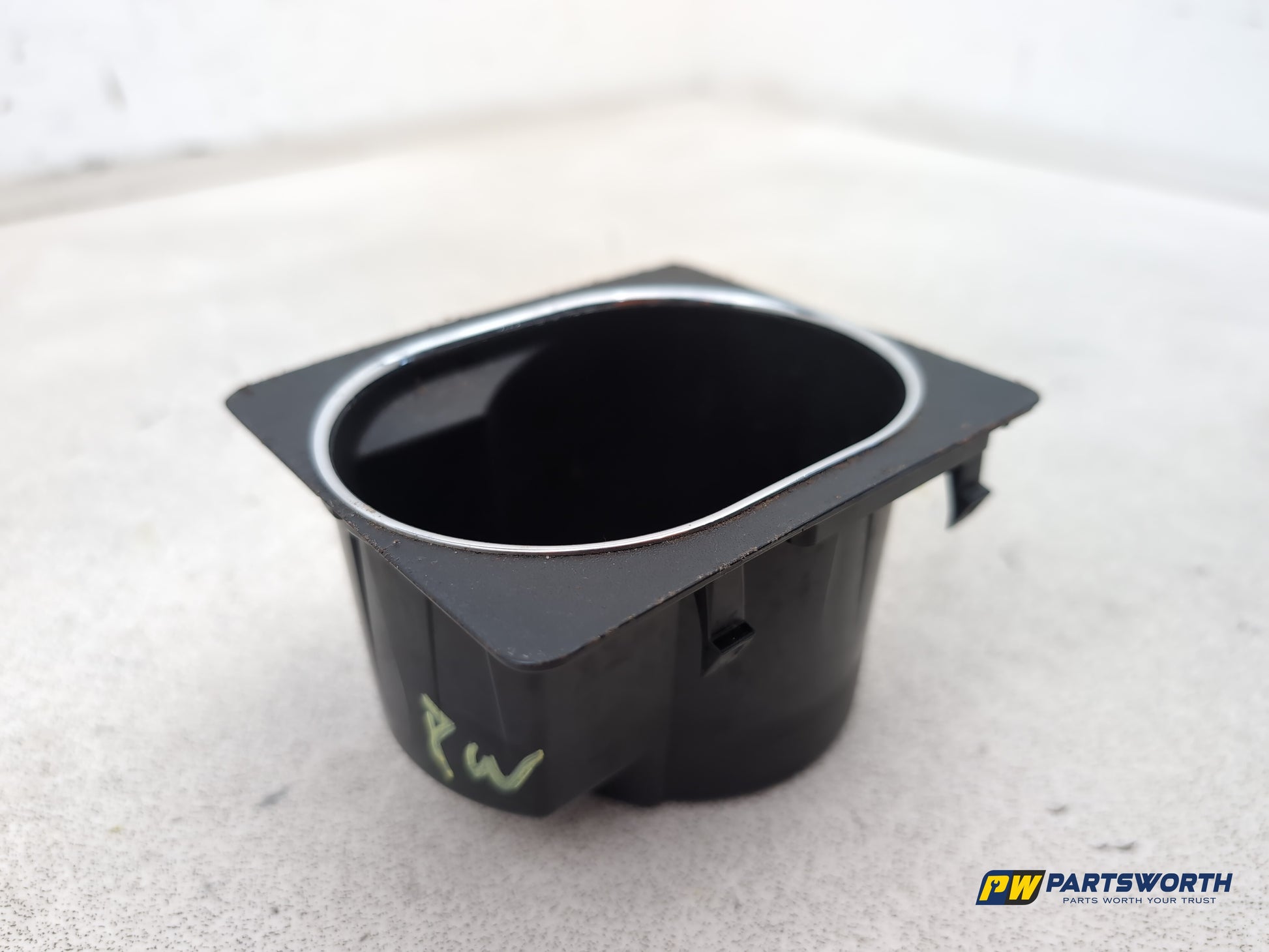 Centre Console Cup Holder 4